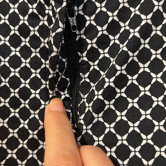 Talbots Black and White Patterned Women Shorts - Picture 4 of 8